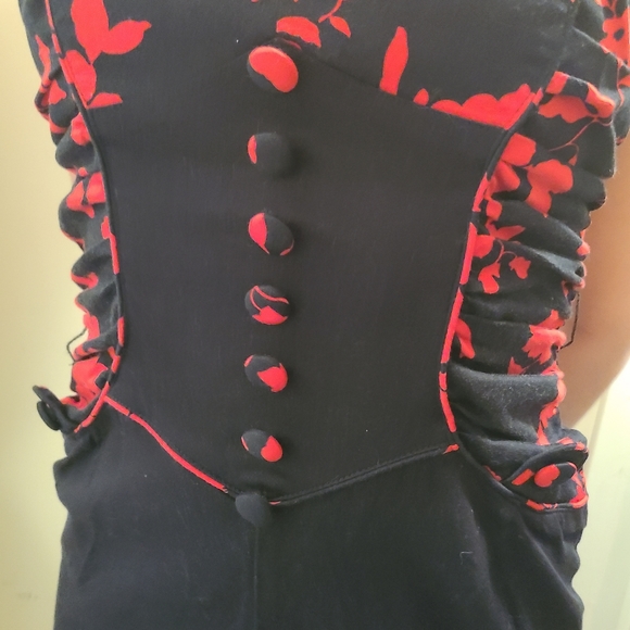 18.) Voodoo Vixen Black/Red Dress - Picture 5 of 5